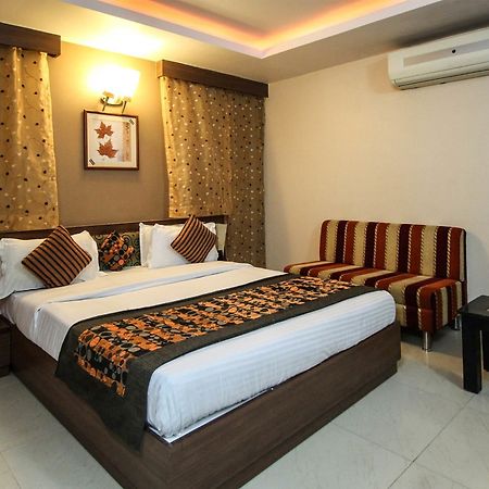 Oyo 4161 Hotel Shailly Inn Αχμπανταμπάντ Εξωτερικό φωτογραφία